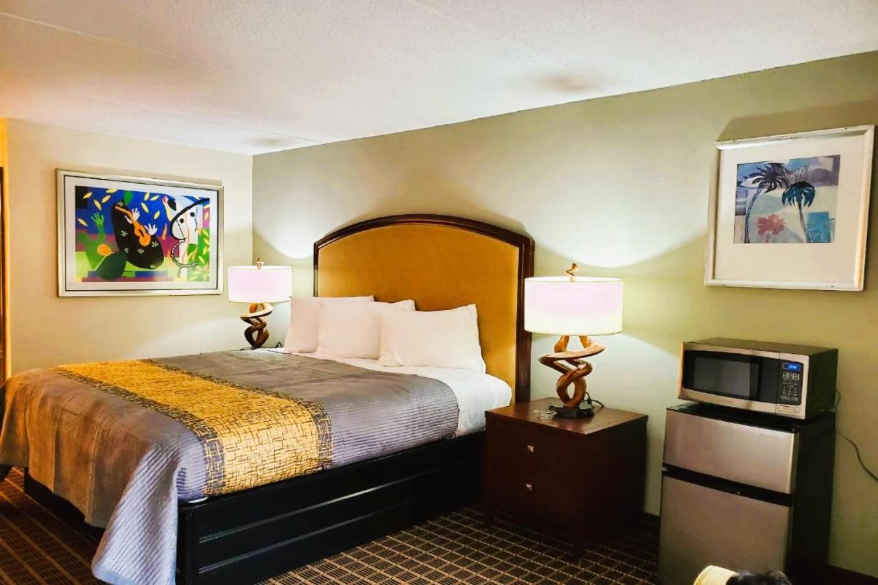 Palmetto Inn & Suites By Oyo Orangeburg Buitenkant foto